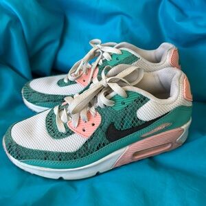 NIKE AIR MAX- kids 3.5